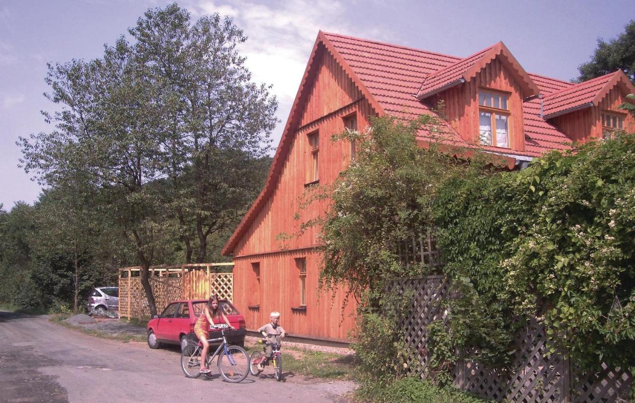 Stunning Home In Dautphetal With Kitchen Amelose Exterior foto